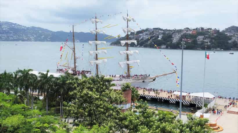 Velas Acapulco: Casi 14 mil personas han visitado el Buque Escuela Cuauhtémoc