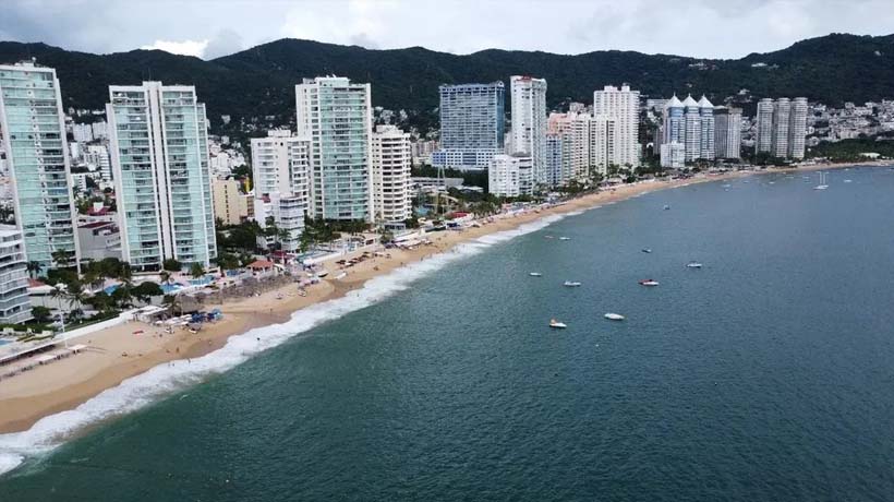 Cierran puerto de Acapulco a la navegación por Tormenta Tropical John