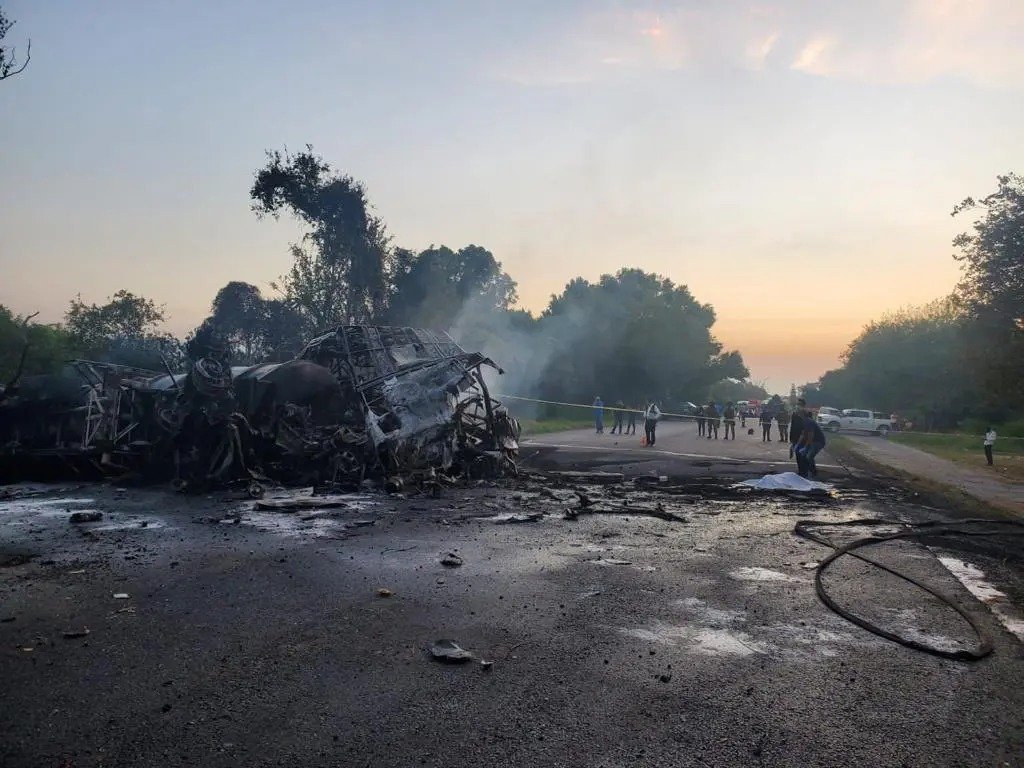 Fallecen 18 personas tras choque vehicular en Tamaulipas