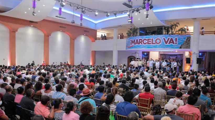 Con evento simultaneo, ciudadanos refrendan apoyo a Marcelo Ebrard