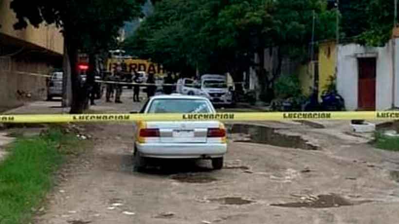 Asesinan a chofer de taxi colectivo en la colonia Emiliano Zapata