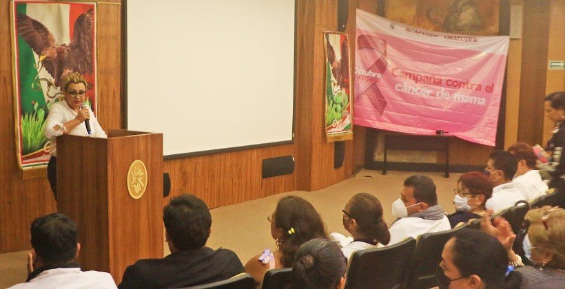 Realiza gobierno de Acapulco conferencia por Día Internacional del Cáncer de Mama
