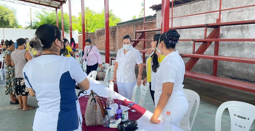 Acude brigada de médicos especialistas a Tierra Caliente de Guerrero