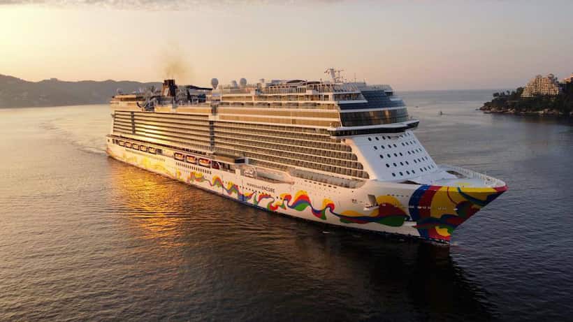 Llegan a Acapulco más de 2 mil turistas a bordo del Crucero Norwegian Encore