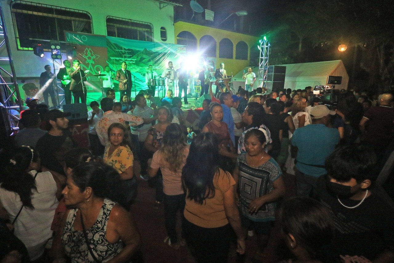 La Luz Roja de San Marcos pone a bailar al Kilómetro 30