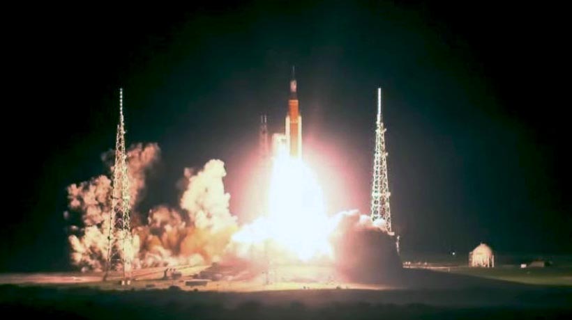 Lanza NASA con éxito el cohete lunar Artemis