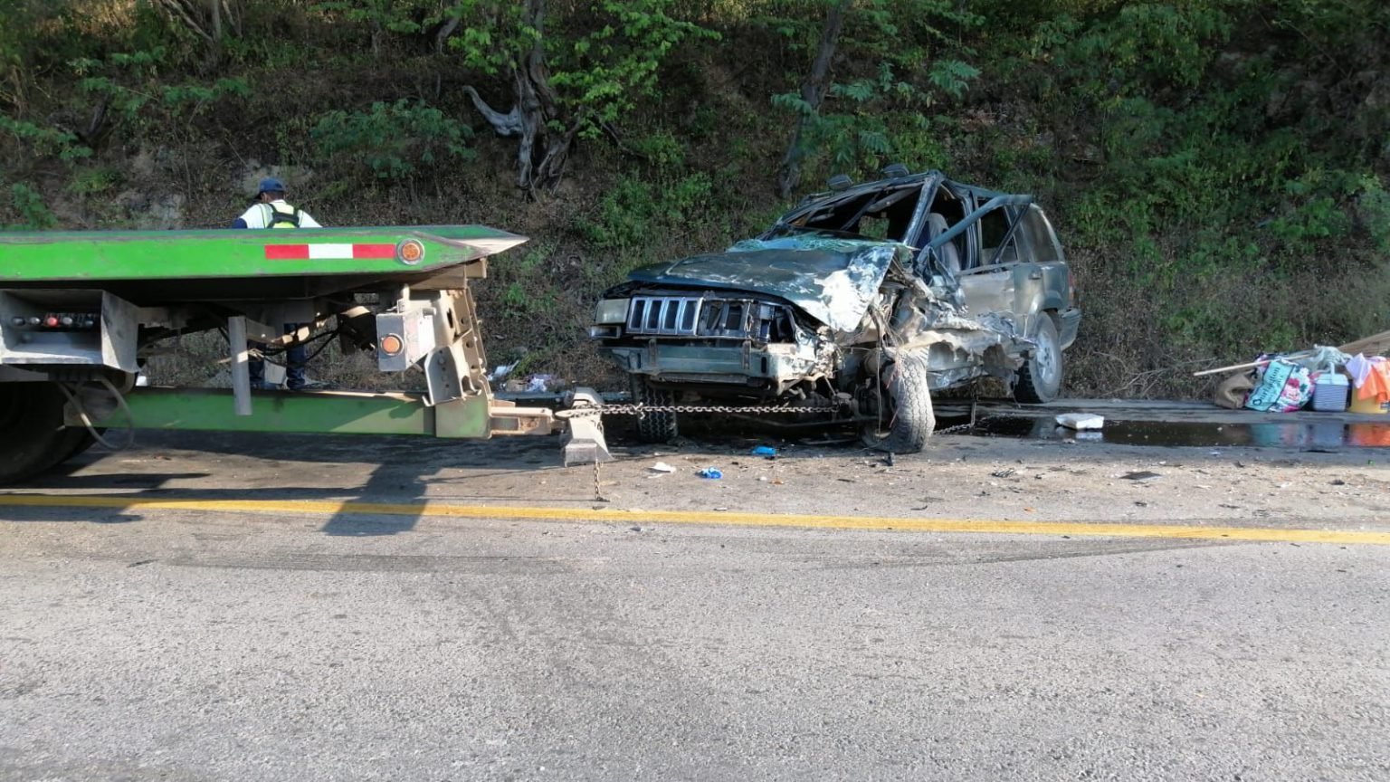 Choque automovilístico deja a 4 personas lesionadas en Zihuatanejo