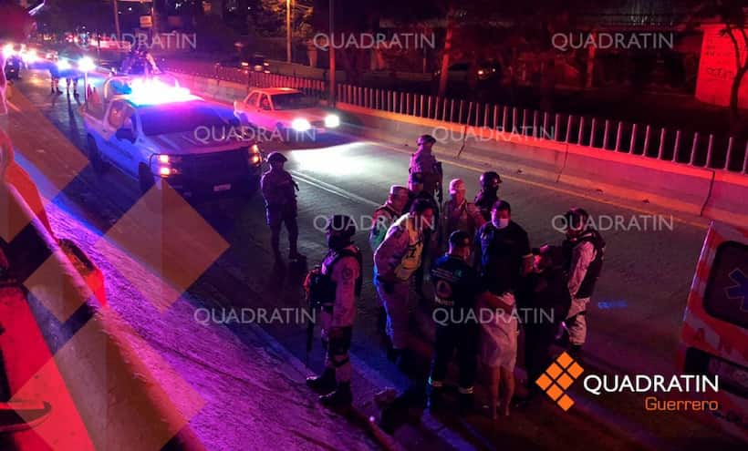 Arrojan desde auto en movimiento a mujer sobre el bulevar de Chilpancingo