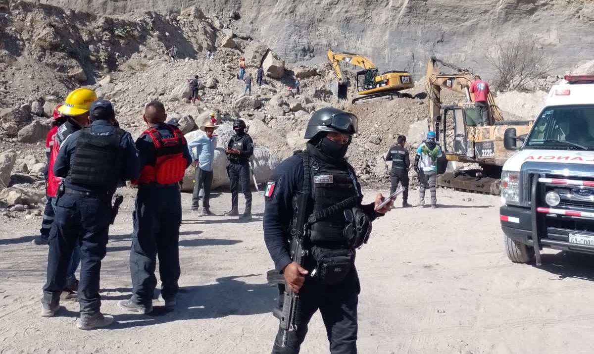 Quedan atrapados dos en derrumbe de mina en Taxco