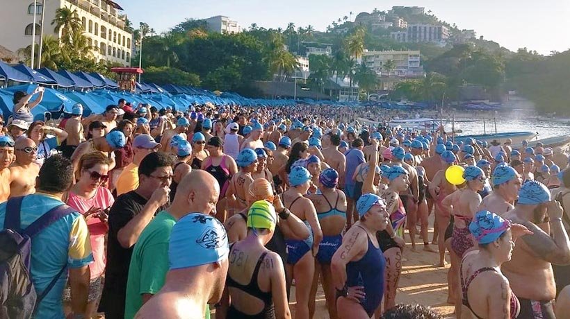 Competirán 6 mil nadadores en Maratón Internacional de Acapulco