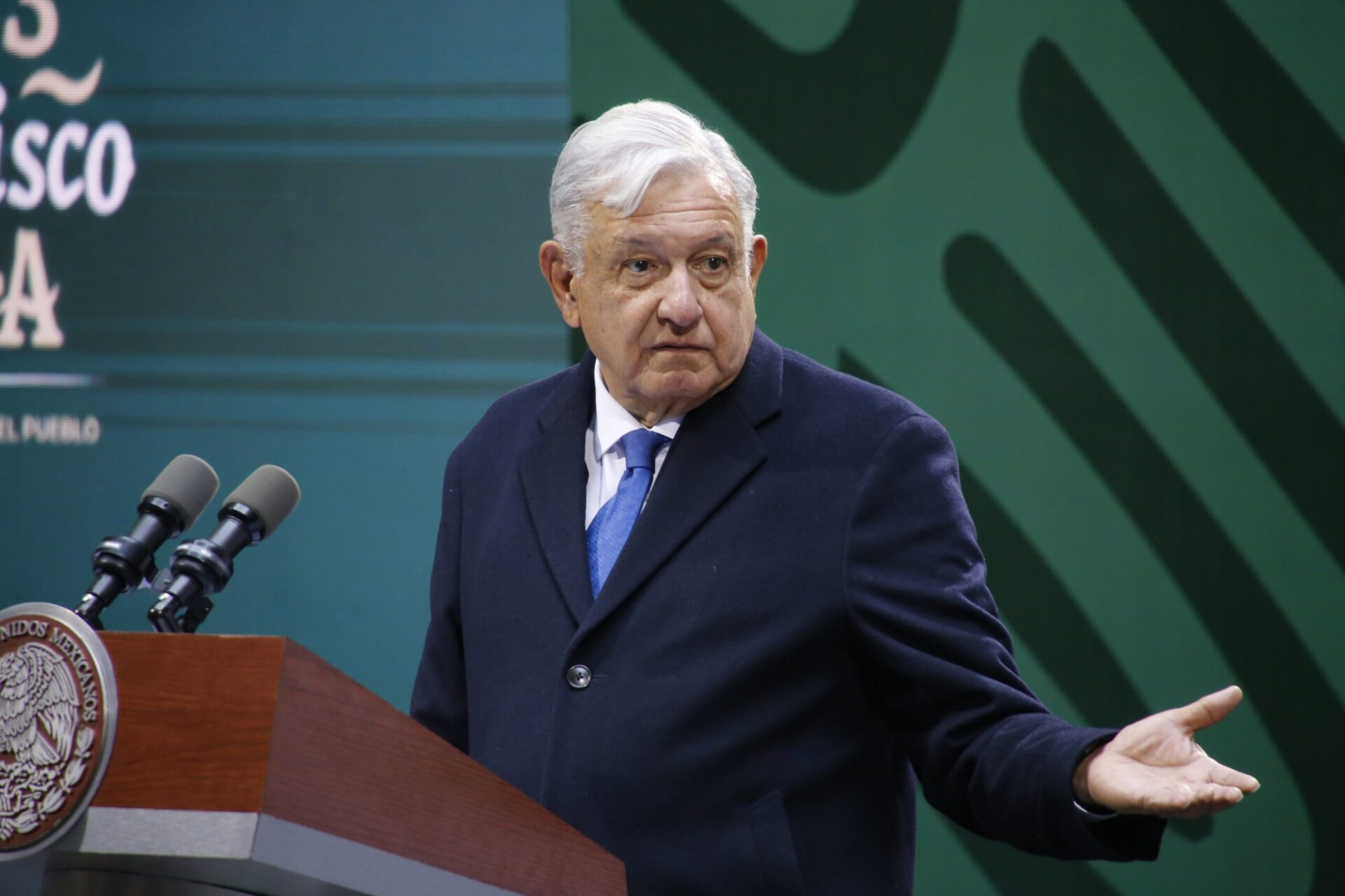 AMLO arremete contra rector de la UNAM por estar haciendo “politiquería”