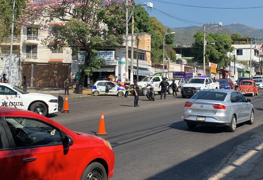 Mueren dos presuntos ladrones tras enfrentamiento contra policías en Acapulco