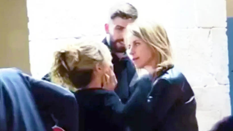 Video muestra a la madre de Piqué intentando callar a Shakira