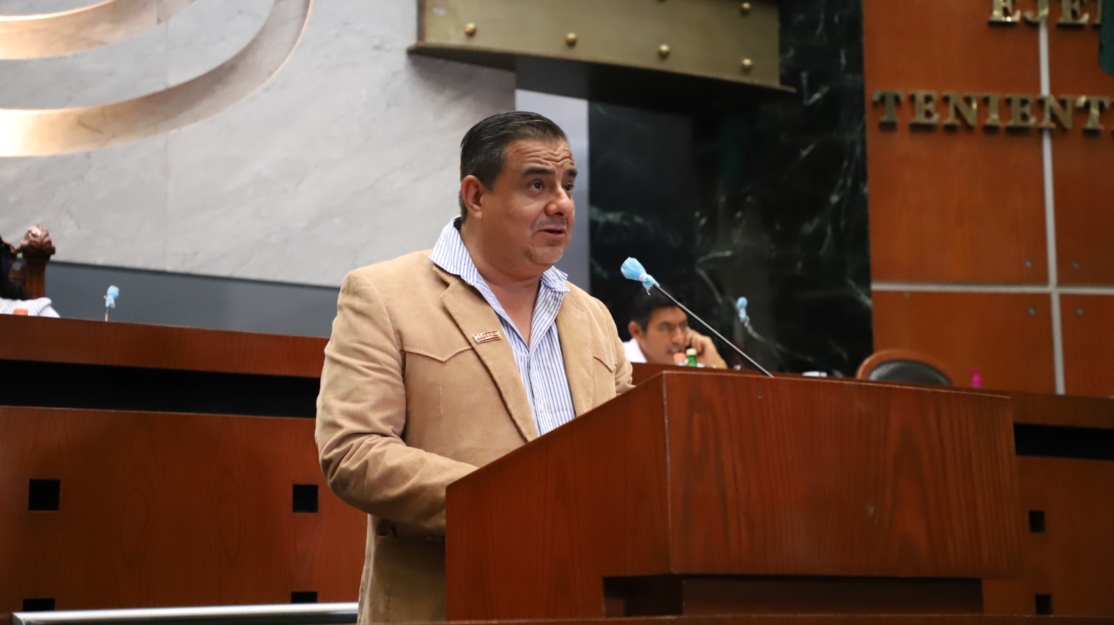 Propone diputado de Morena reformar el Código Penal para proteger a los animales