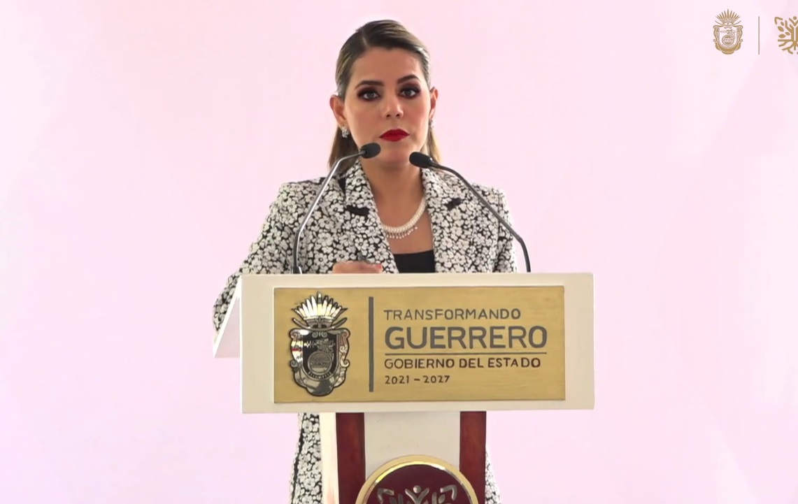 El mejor camino para la pacificación de Guerrero es la educación: Evelyn Salgado