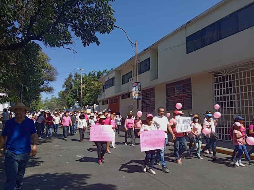 Protestan también en Chilpancingo a favor del INE