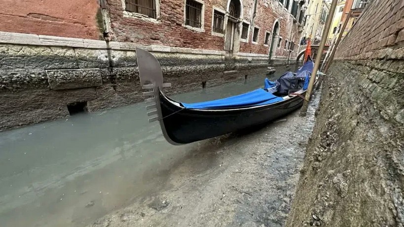 Canales de Venecia se secan; alerta en Italia por sequía