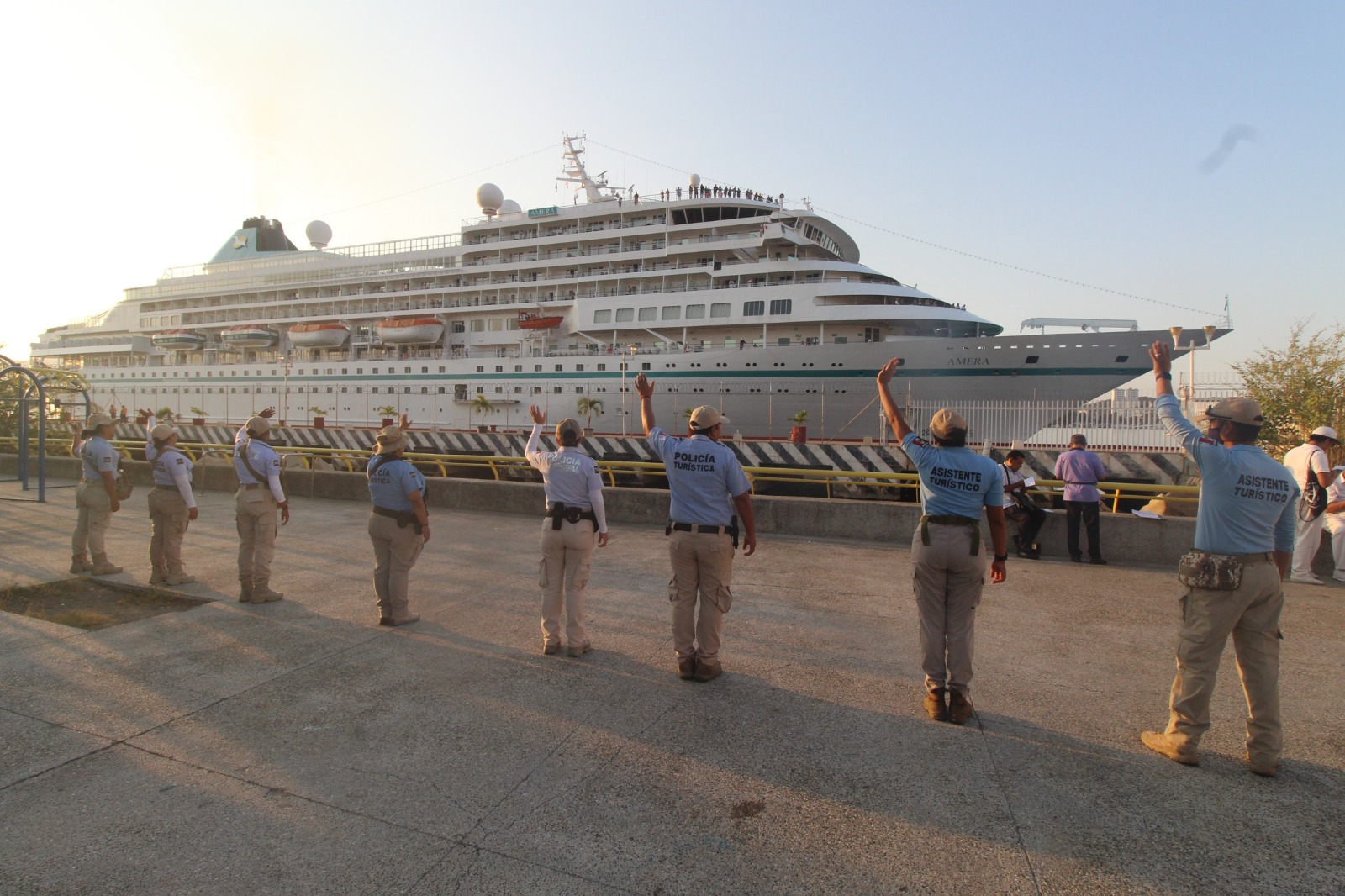 Desde Florida, buscan atraer más cruceros a Acapulco