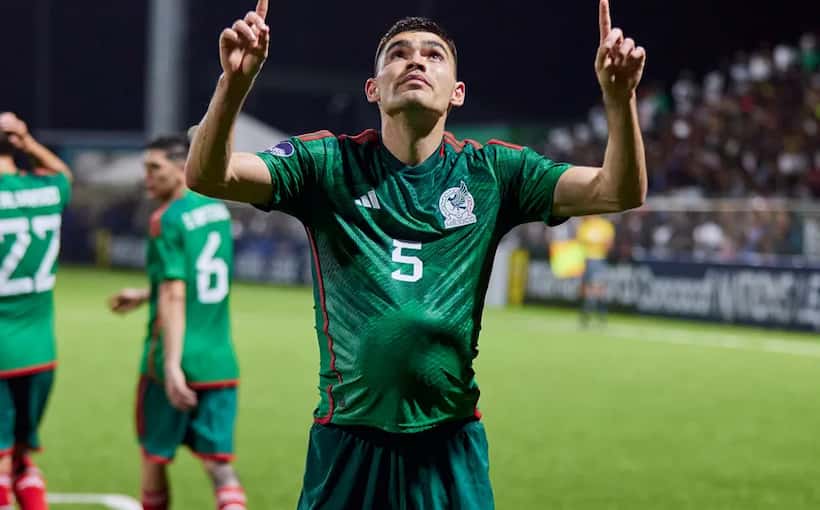 Consigue Diego Cocca su primer triunfo con la Selección; México ganó 2-0 a Surinam