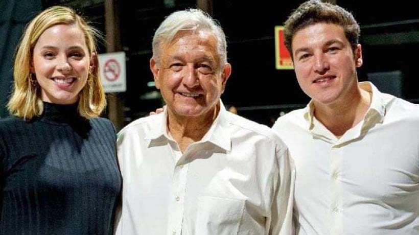 Da AMLO crédito a Samuel García por llegada de Tesla