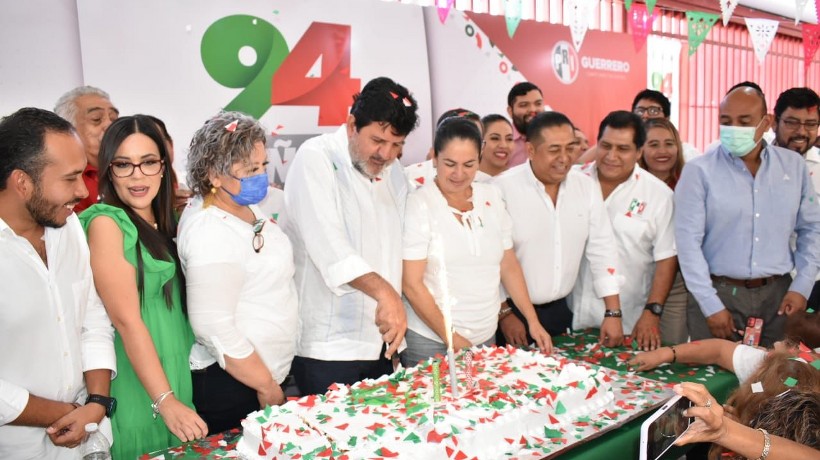 Conmemoran en Guerrero 94 aniversario del PRI