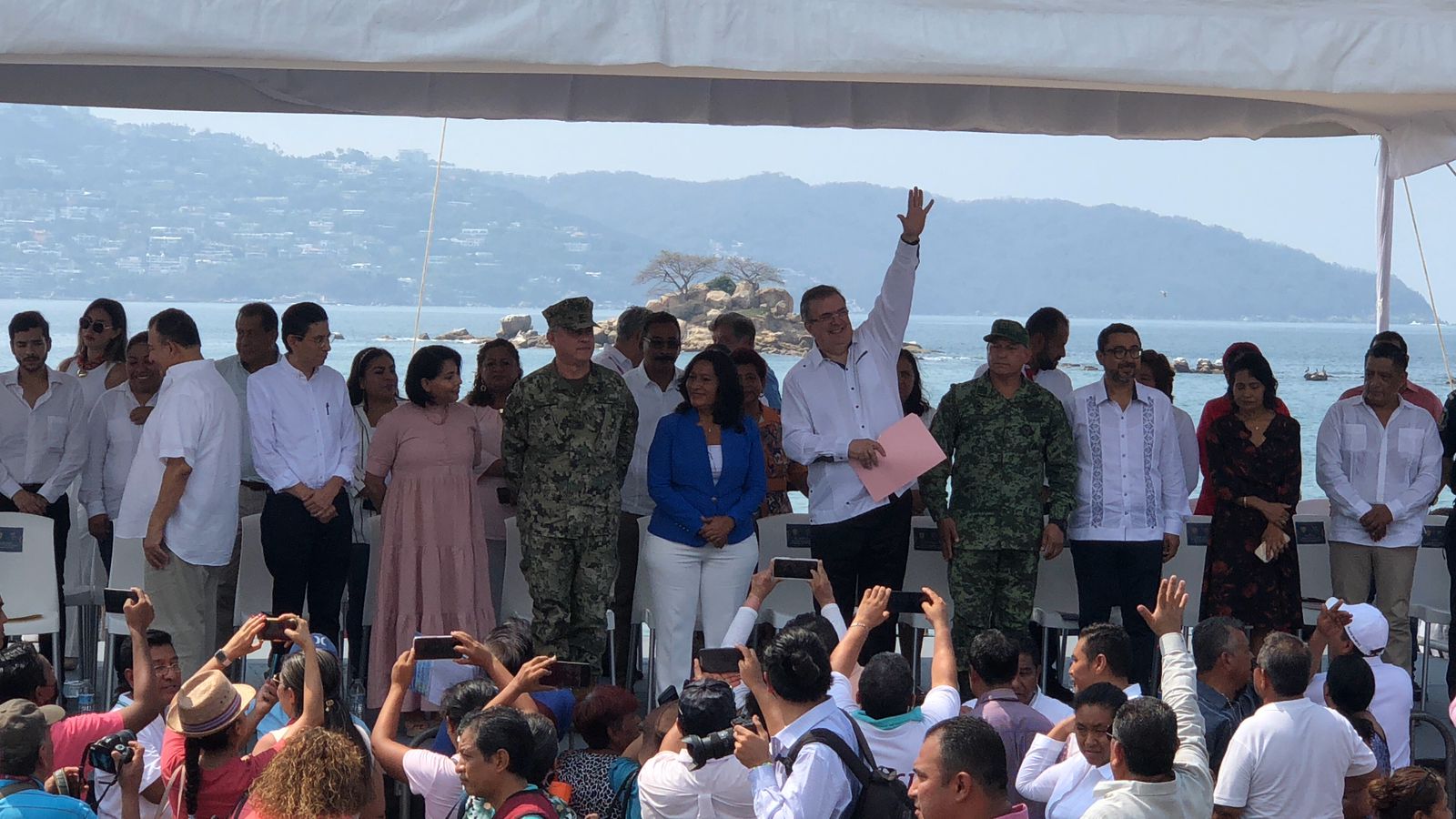 Acapulco no está sólo, tiene el respaldo del gobierno federal: Ebrard