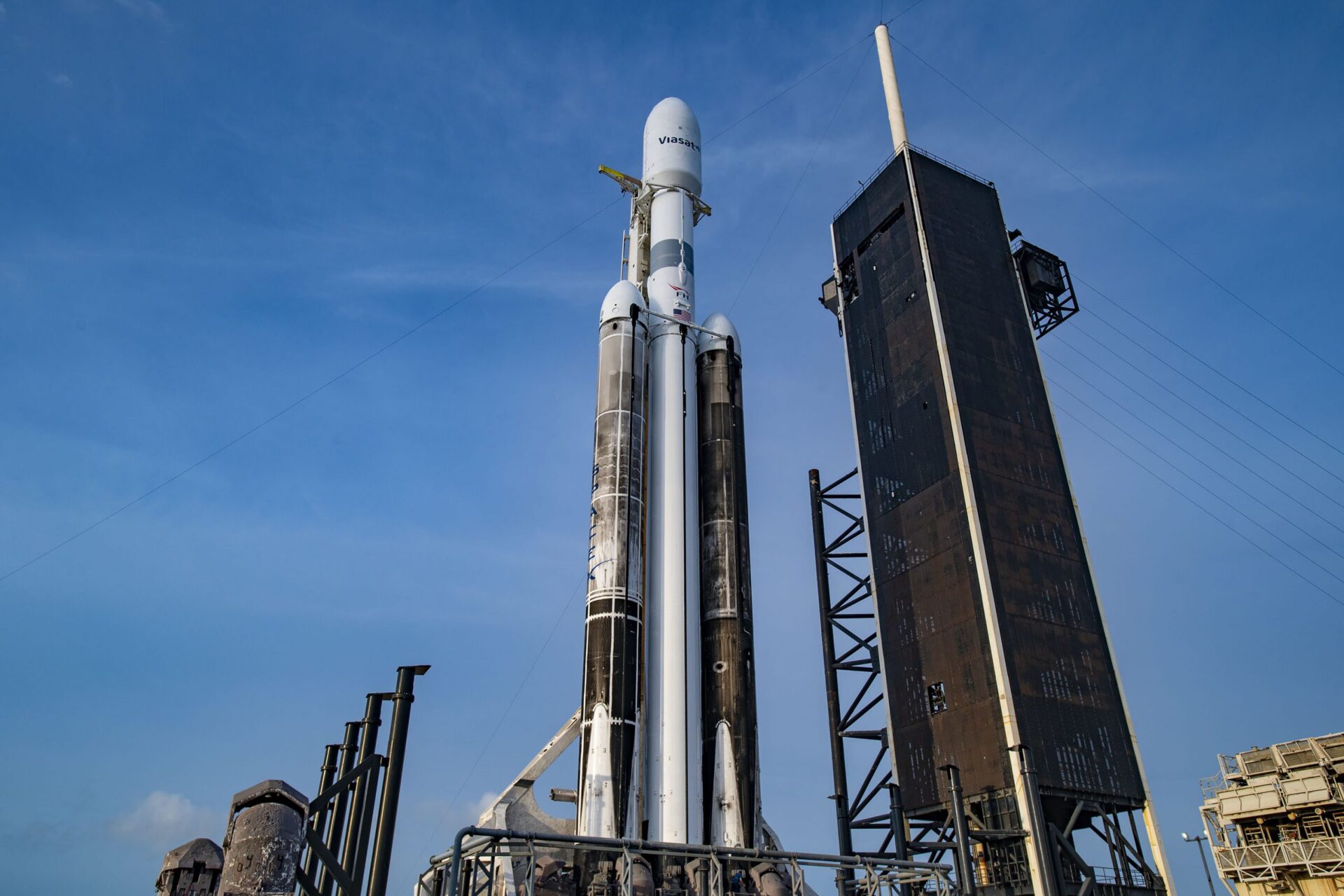 SpaceX lanza cohete Falcon 9 Heavy como lo tenían previsto