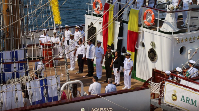 Despide Abelina López a cadetes del buque escuela Cuauhtémoc
