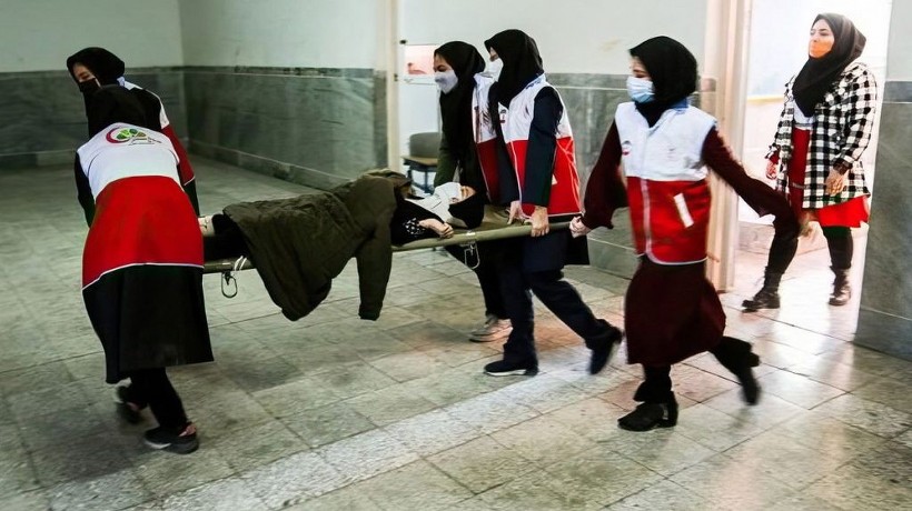Atacan nuevamente con gas a alumnas de Irán
