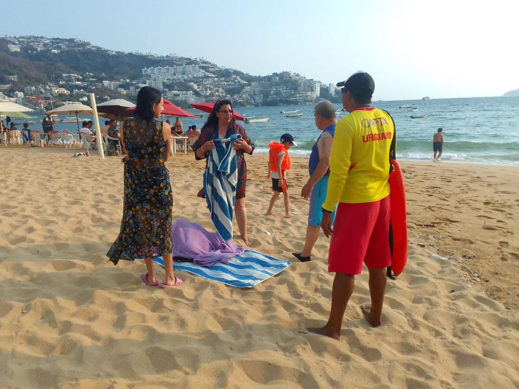 Recomiendan extremar precauciones por Mar de Fondo en playas de Acapulco