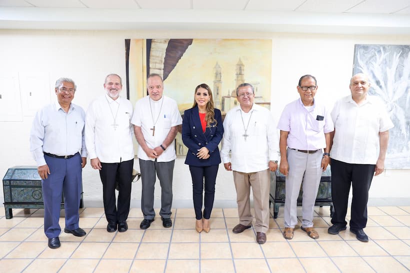 Colabora Evelyn Salgado con obispos de Guerrero para generar bienestar