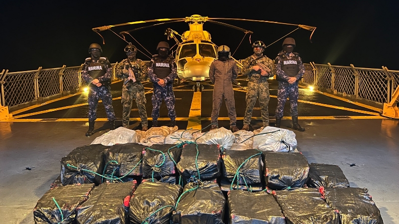 Asegura Marina casi 1.5 toneladas de cocaína en costas del Pácifico