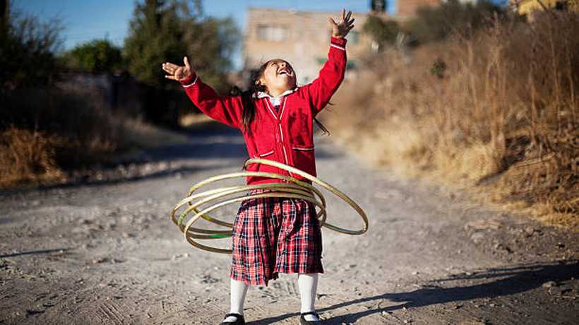 Las niñas, los niños y su desarrollo.