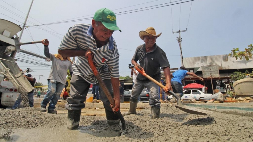 Reencarpetan 5 kilómetros de calles en Acapulco