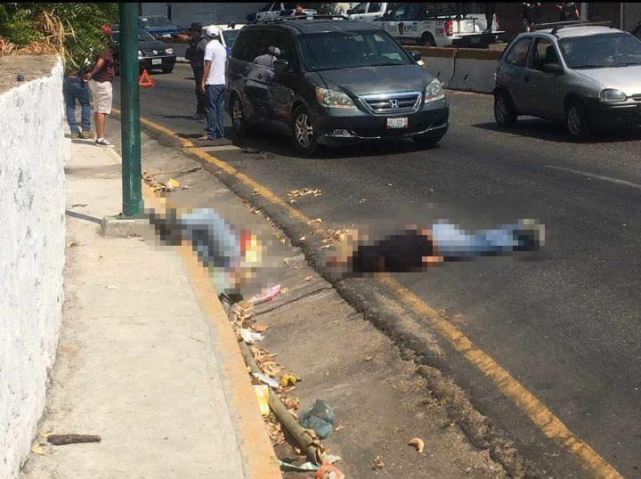 Accidente en La Tolva: Fallecen dos jóvenes tras derrapar en su motocicleta