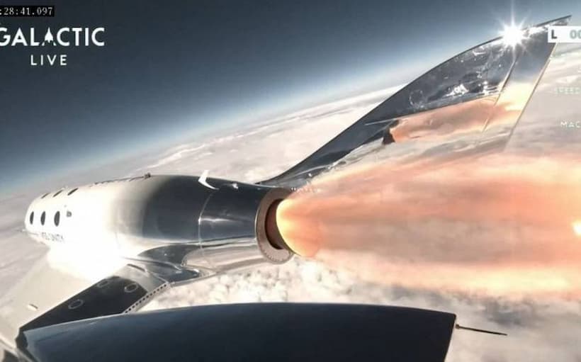 Virgin Galactic: Realizan con éxito el primer vuelo espacial comercial
