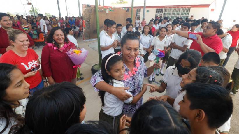Rehabilita gobierno de Abelina López escuela primaria en Unidad Ciudadana