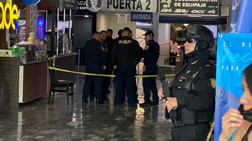 Balacera deja dos muertos en Terminal Taxqueña de CDMX