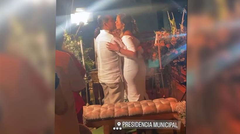 Va síndico contra críticos de su boda en Ayuntamiento de Chilpancingo