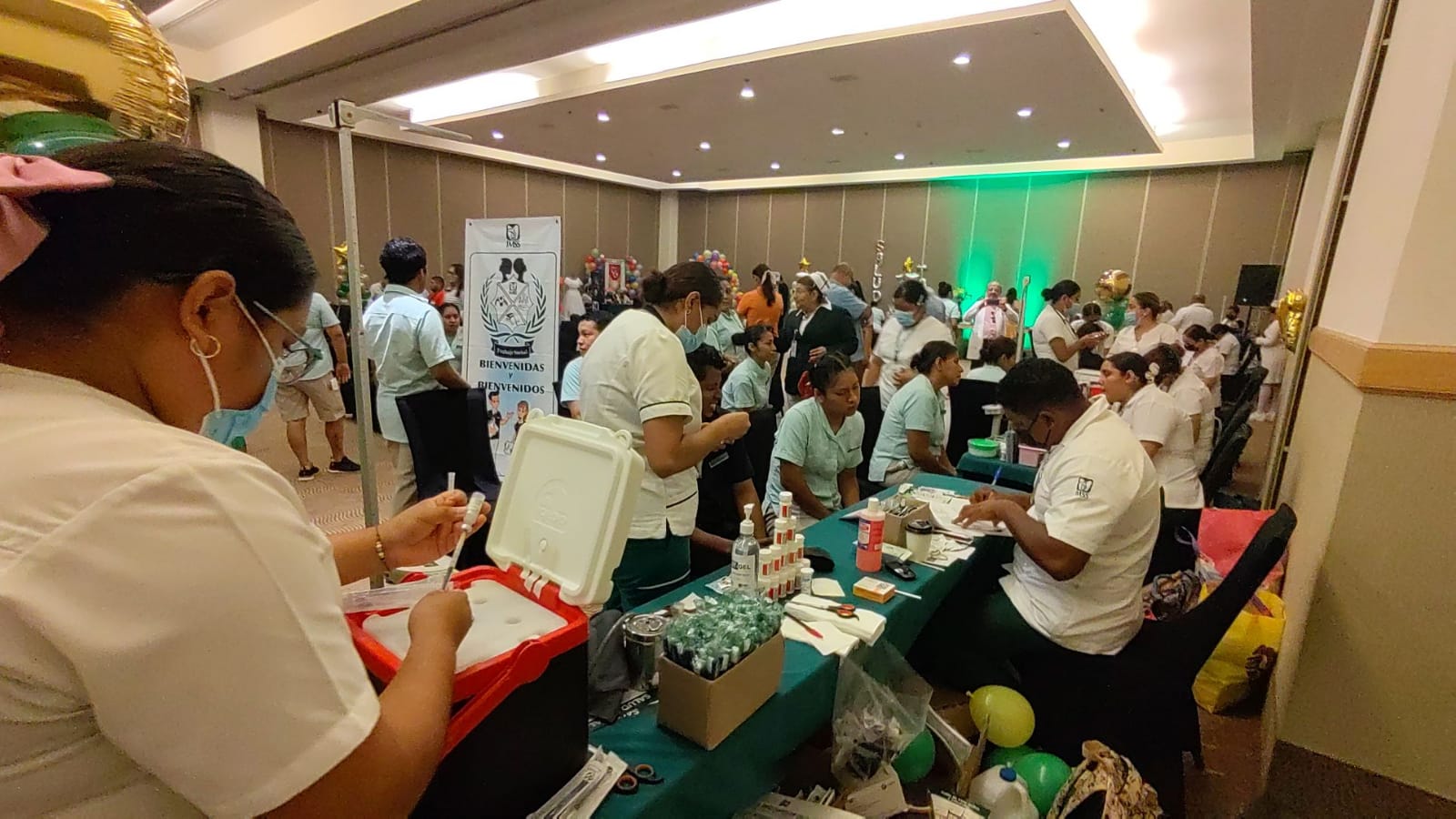 Lleva IMSS Guerrero servicios de salud a empresa en Acapulco