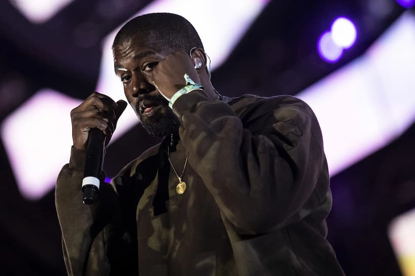 Reactivan cuenta de Kanye West en Twitter tras suspensión de ocho meses