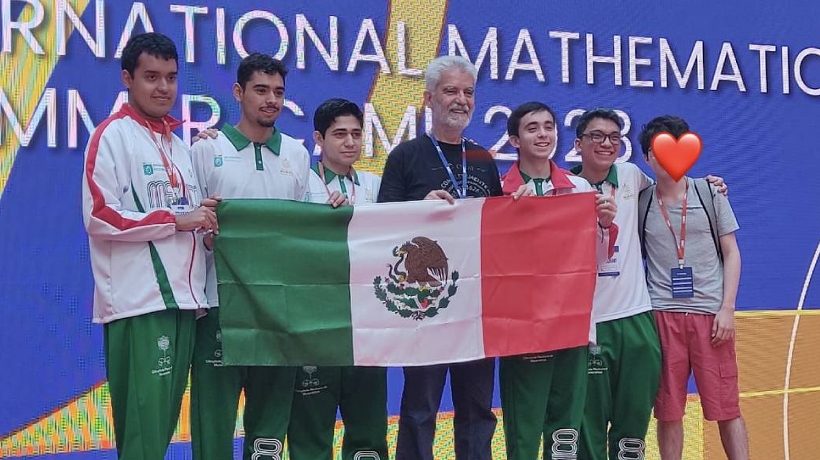 Gana México oro en la Olimpiada de Matemáticas en Japón