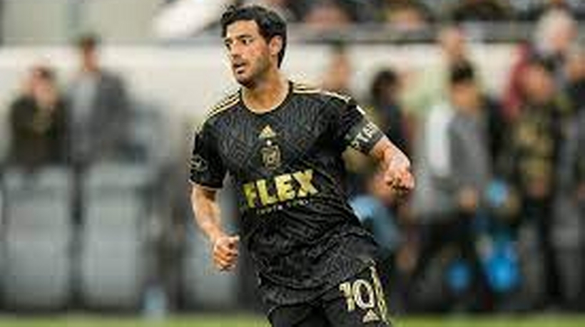 Carlos Vela firma nuevamente con LAFC