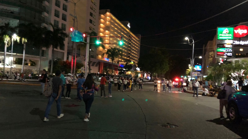 Liberan avenida Costera de Acapulco tras cuatro horas de bloqueo