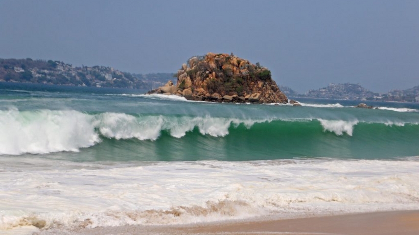 Emiten alerta en Guerrero por fenómeno Mar de Fondo