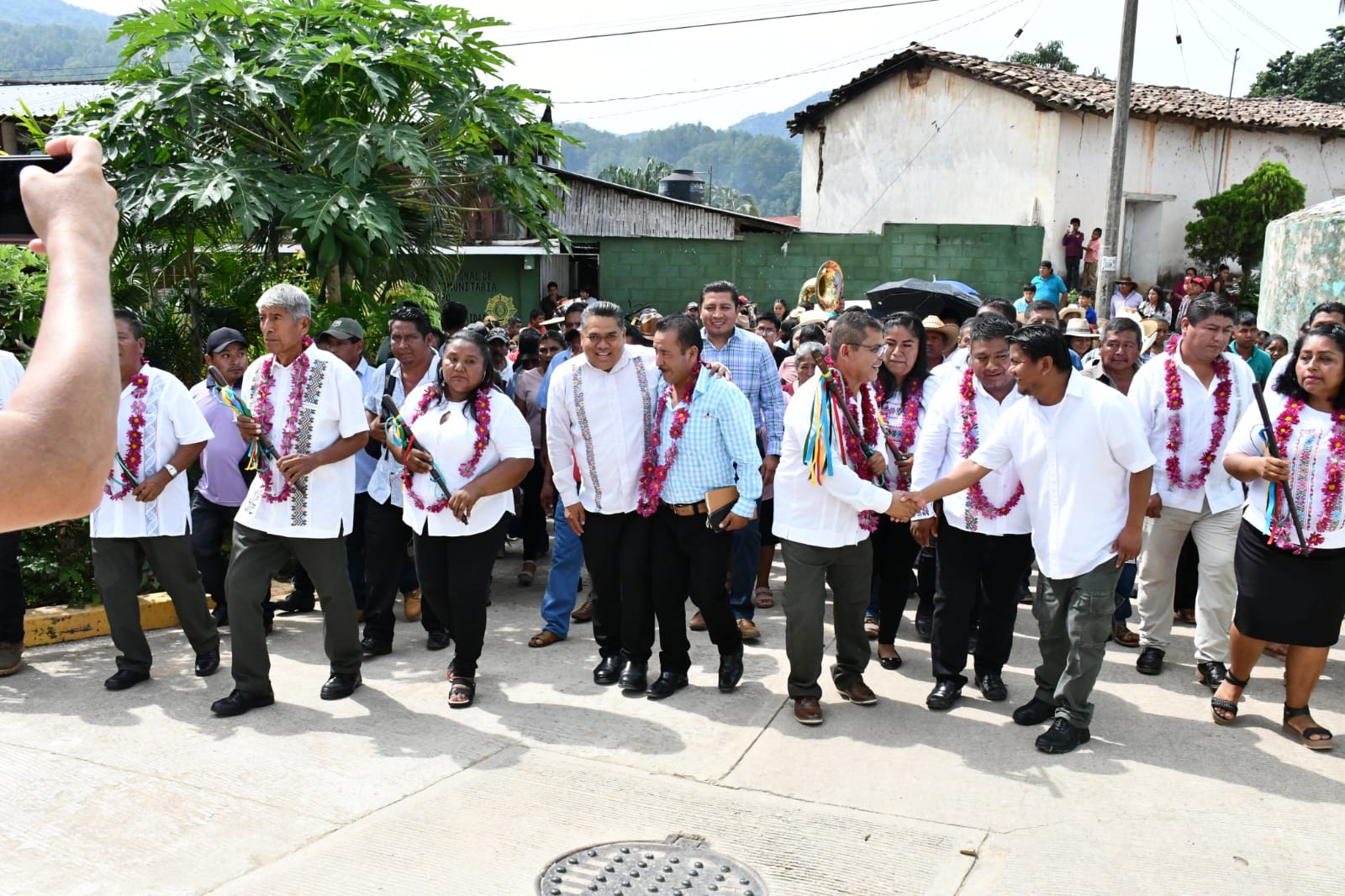 Sesionan e instalan el H. Ayuntamiento Instituyente de Santa Cruz del Rincón