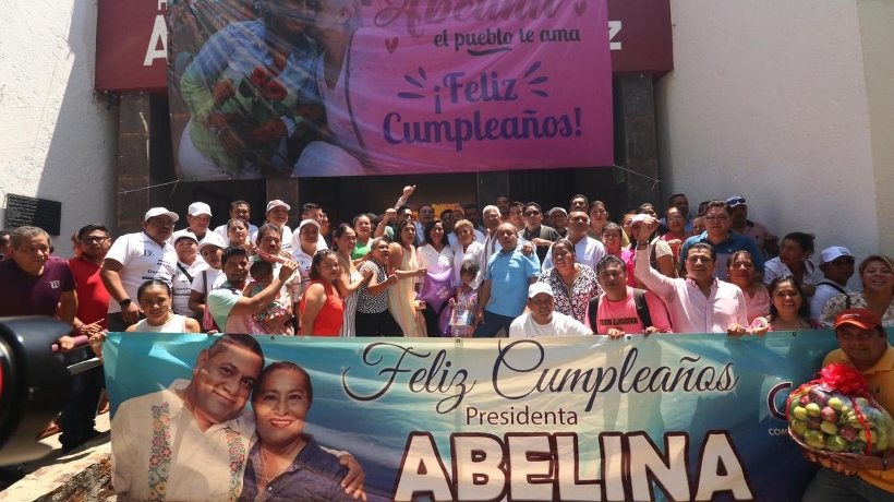 Cumple 58 años la alcaldesa de Acapulco, Abelina López Rodríguez