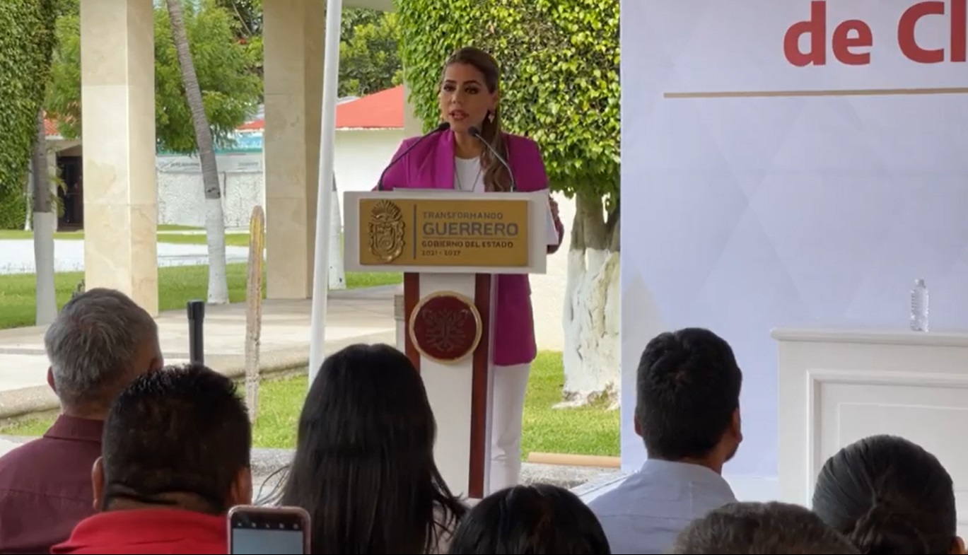 Sólo con la educación lograremos el bienestar y desarrollo de Guerrero: Evelyn Salgado