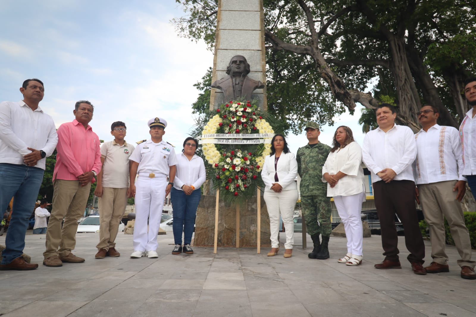 Conmemora Abelina López natalicio de José María Morelos y Pavón