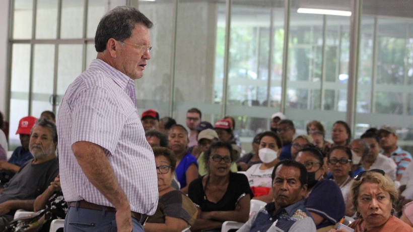 Ofrecen conferencia sobre testamentos a adultos mayores en Acapulco